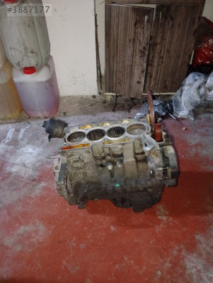Peugeot 207 1.4 VTi yarım motor