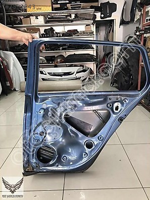 VOLKSWAGEN Golf 7 Sağ Arka Kapı
