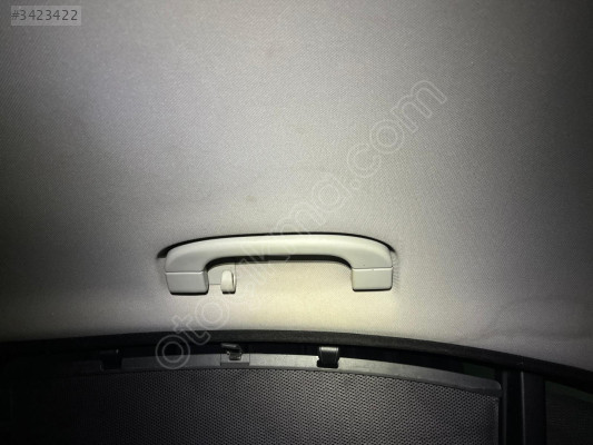 BMW E60 SAĞ ARKA TAVAN EL TUTAMAĞI