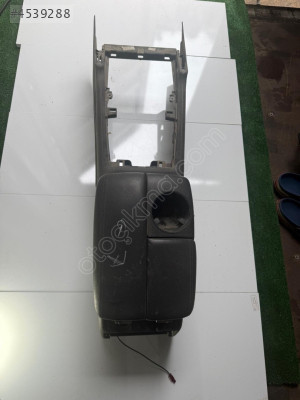 AUDİ Q7 ORTA KONSOL