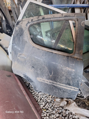Citroen c1 sağ arka kapı