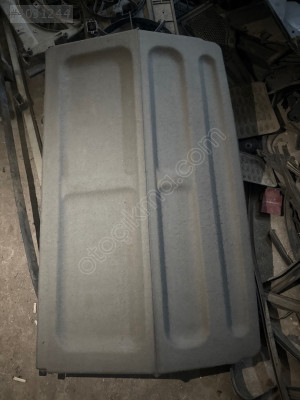Renault kangoo arka bagaj bölmesi
