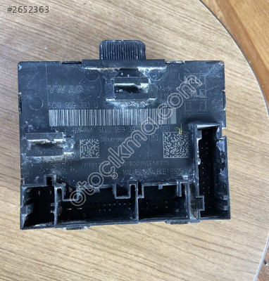 AUDİ A3 SOL ÖN KAPI KONTROL ÜNİTESİ