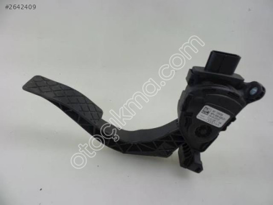 AUDİ A6 GAZ PEDALI 8K1723523A