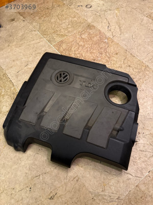 Volkswagen Passat 1.6 TDİ MOTOR ÜST PLASTİĞİ ÇIKMA ORIJINAL
