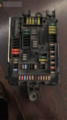 BMW F30 BENZİNLİ 19442000001 SİGORTA KUTUSU OTO FEDAİ