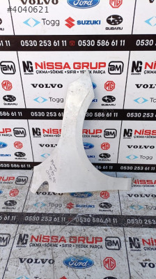 VOLVO V40 SAĞ ÖN ÇAMURLUK ORJİNAL ÇIKMA YEDEK PARÇA