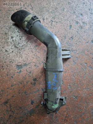 OPEL İNSİGNİA 2.0 DİZEL GAZ KELEBEĞİNE GİDEN TURBO HORTUMU ÇIKMA