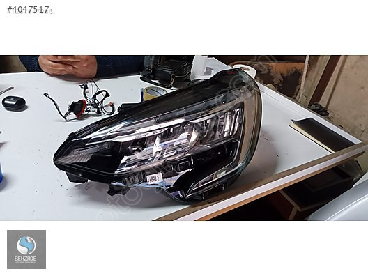 RENAULT CLİO 5 TOUCH SOL FAR HATASIZ
