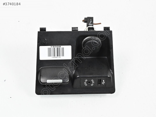 BMW F15 F85 X5 Çakmak USB Aux Soketi Girişi Orijinal Çıkma