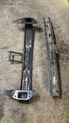 Hundai i20 ön tampon demiri