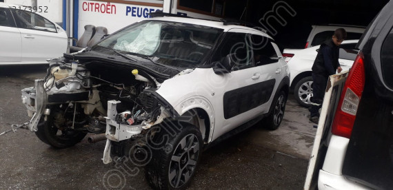 CİTROEN  C4  CACTUS    ÇIKMA  ÖN   ÇAMURLUK