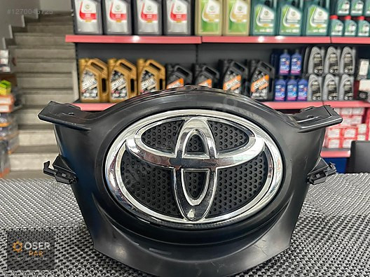 2013-2015 Toyota Aurıs Ön Panjur Orta Siyah Arma TK
