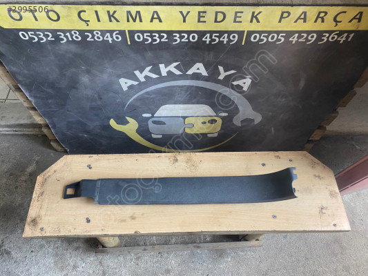 Touran Sol Arka Eşik Kaplaması Orjinal Çıkma