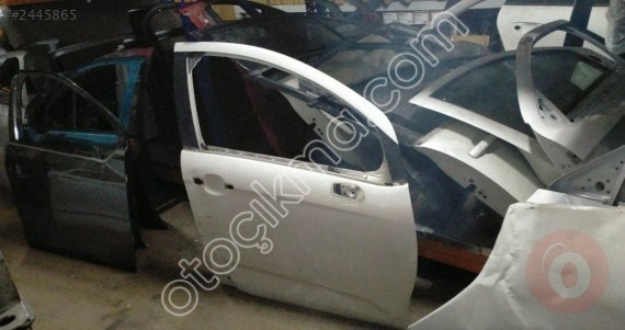 Citroen C3 Sağ Ön Kapı ( 2010 - 2015 )