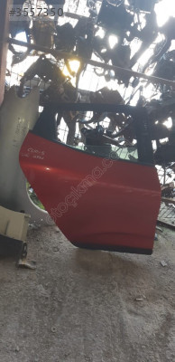 RENAULT CLİO 5 SAĞ ARKA KAPI GÜÇMANLAR