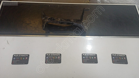 AUDİ A3 ÇAMURLUK SACI