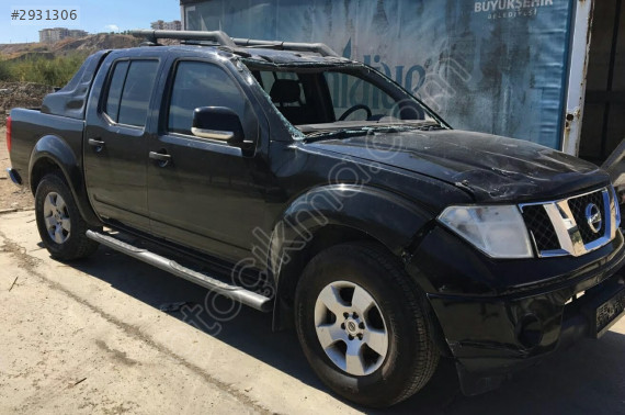 NİSSAN NAVARA KAPUT...MİL OTO