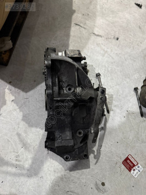 Volkswagen Crafter 2.5 Direksiyon Pompa Ayağı **EFE