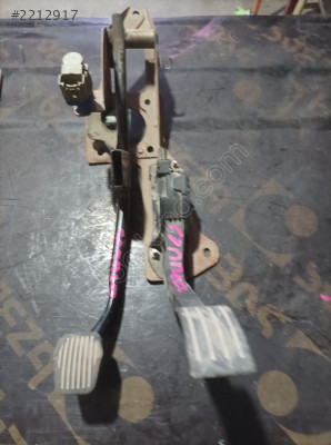 FORD TOURNEO CONNECT PEDAL TAKIMI