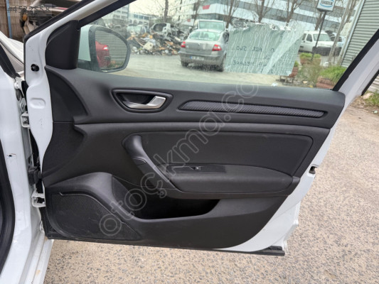 RENAULT MEGANE 4 TAKIM KAPI DÖŞEMESİ ORJİNAL CIKMA