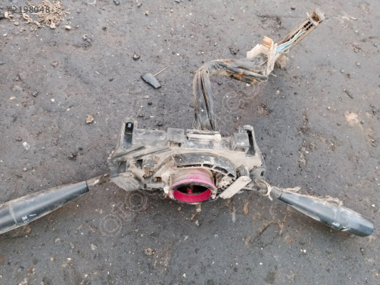 Toyota Corolla far sinyal kolu