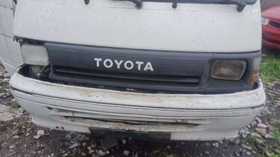 Toyota hiace ön panjur yedek parça