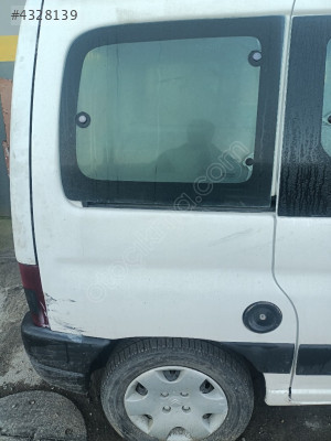 CİTROEN BERLİNGO 2005 SAĞ ARKA ÇAMURLUK