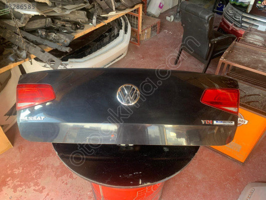 VOLKSWAGEN PASSAT BAGAJ KAPAĞI 3G5827159C