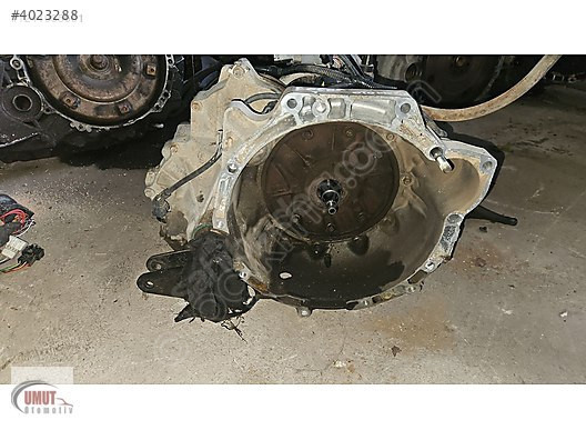 FORD FİESTA 1.6 BENZİNLİ OTOMOTİK ŞANZIMAN 4 İLERİ