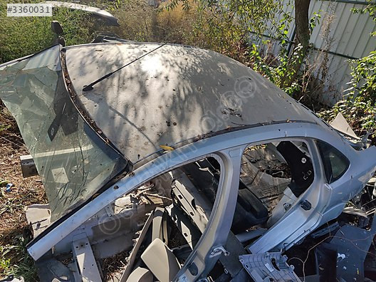 FORD FOCUS 2.5 KESME TAVAN ARKA ÇAMURLUK ÜÇEL OTO ÇIKMA BURSA