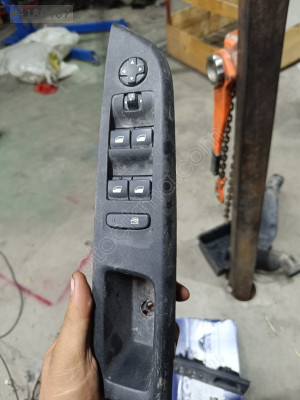 98421760zd opel peugeot cam açma düğmesi. Son olur fyat