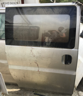 Hyundai Starex 2000-2009 (Açık-Camlı) Çıkma Sağ Sürgülü Kapı