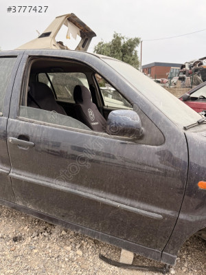 Volkswagen polo 95 sol ön kapı