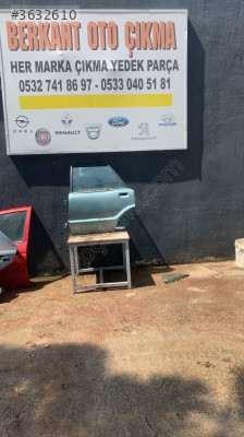 Ford Taunus için Sol Arka Kapı - Oto Çıkma Parçaları
