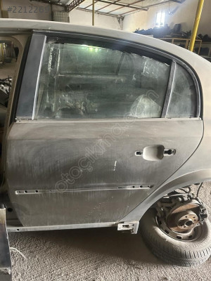 OPEL VECTRA C SOL ARKA KAPI