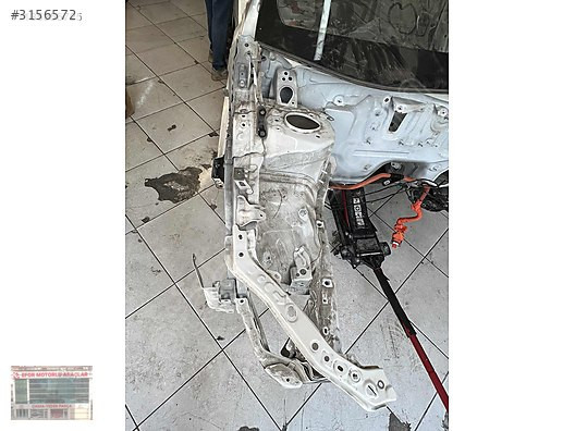 TOYOTA COROLLA SAĞ ŞASE KESME ORJİNAL DÜZ BEYAZ 19-23