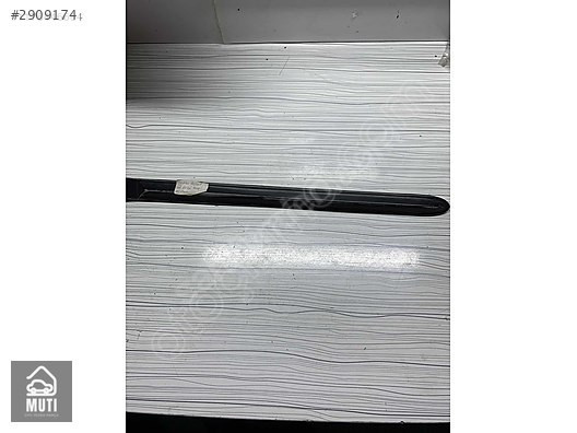 Hyundai accent sol arka kapı çıtası