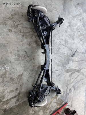 BMW 116D F40–F44 ARKA DİNGİL