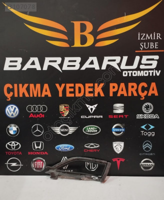 VOLKSWAGEN GOLF 7.5 SAĞ SİS IZGARA ÇERÇEVESİ 5G0853212H
