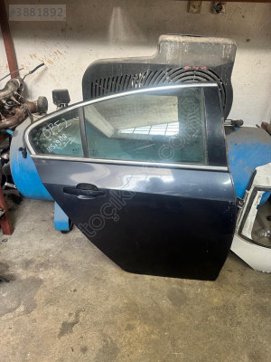 OPEL İNSİGNİA ÇIKMA SAĞ ARKA KAPI