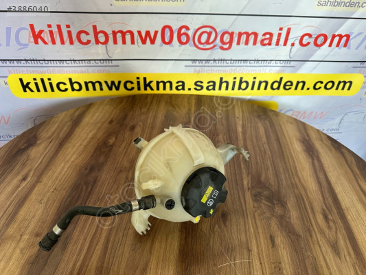 BMW G30 520 530 DİZEL MOTOR SU BİDONU ORJİNAL 17138610654