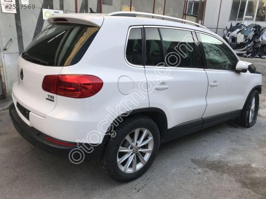 VOLKSWAGEN TİGUAN 2008 2016 SAĞ ARKA ÇAMURLUK 5N0809844