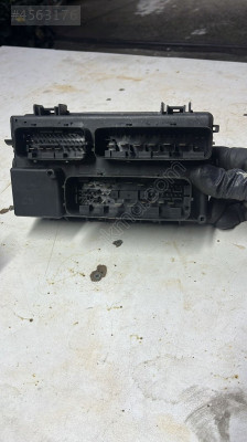 Punto 2005/2011  1.3 model sigorta kutusu