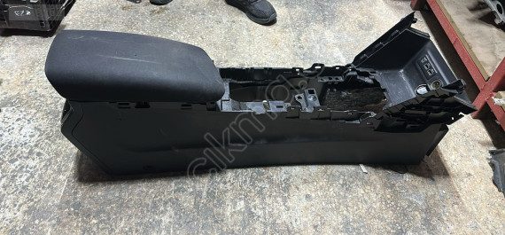 2019-2025 RENAULT MEGANE 4 ORTA KONSOL ORJ ÇIKMA