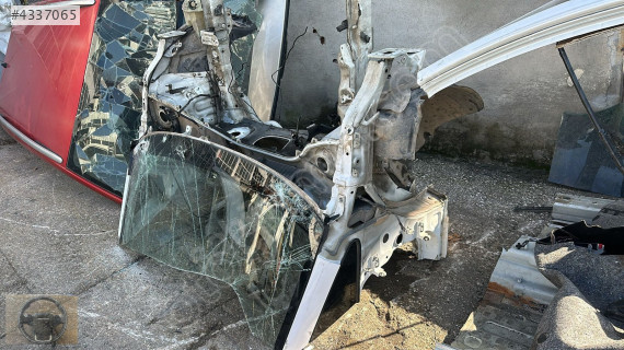 OPEL CORSA E SAĞ SOL PODYA KILIÇ SACI ŞASİ BURSA MG