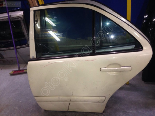 MERCEDES E180 E200 E220 E250 E280 E300 W210 SOL ARKA KAPI DOLU
