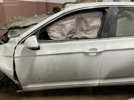 Passat Beyaz Renk Sol Ön Kapı Çıkma