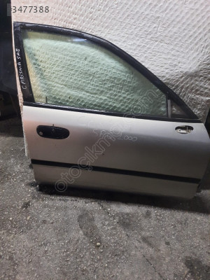 1999 Mitsubishi Carisma İçin Çıkma Orijinal Sağ Ön Kapı