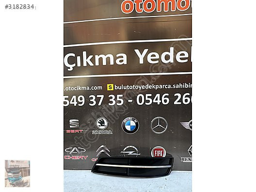 Audi a3 sol sis kapağı 2010-2012 8p0807681t